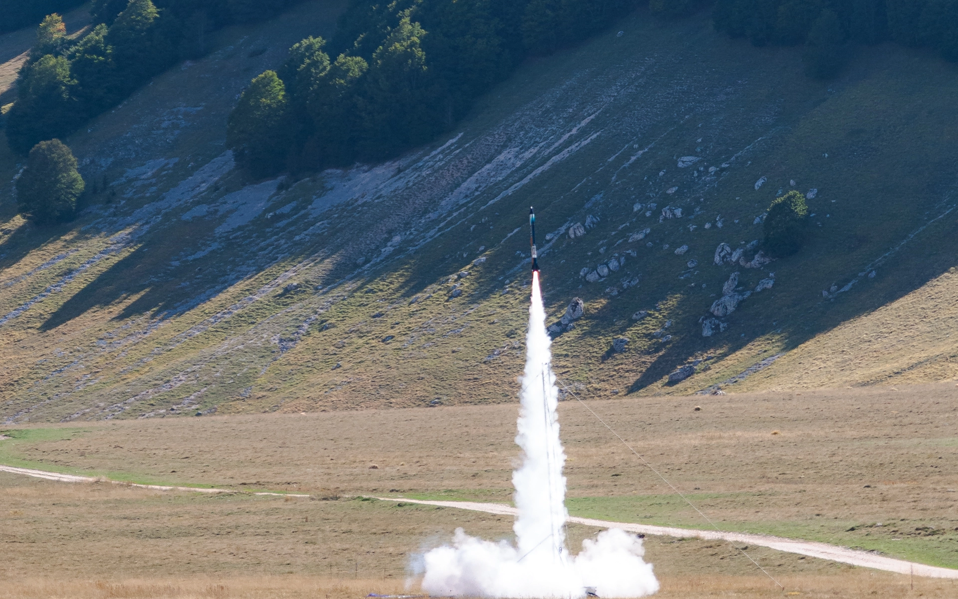 Test launch in Roccaraso (🇮🇹). © Skyward Experimental Rocketry, 2021
